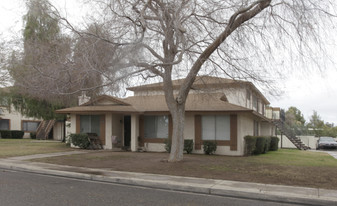 3352 W Harmont in Phoenix, AZ - Building Photo