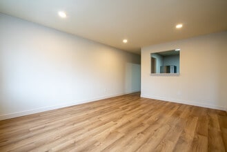2410 Ohio Avenue in Cincinnati, OH - Building Photo - Building Photo