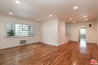 2915 St George St in Los Angeles, CA - Building Photo - Building Photo