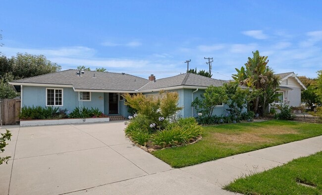 7681 Dartmoor Ave in Goleta, CA - Building Photo - Building Photo