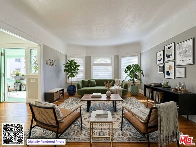 property at 922 W Kensington Rd