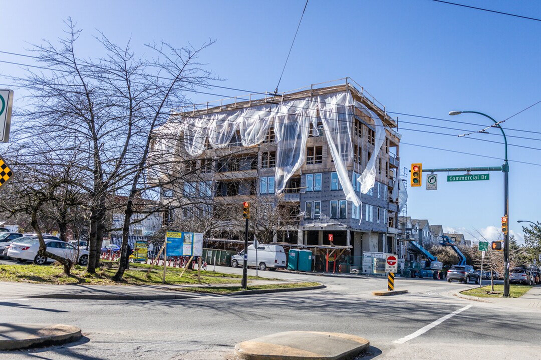 1680 Adanac Street in Vancouver, BC - Building Photo