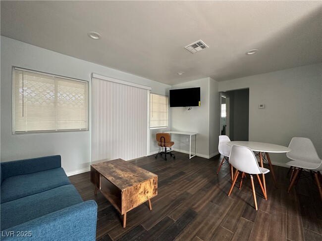 property at 621 N 11th St
