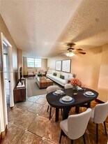 2903 N Miami Beach Blvd in North Miami Beach, FL - Building Photo