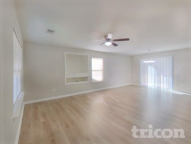 258 Drooping Leaf Ln in Lexington, SC - Building Photo - Building Photo