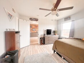 5737 Hobart St, Unit #5 in Pittsburgh, PA - Foto de edificio - Building Photo