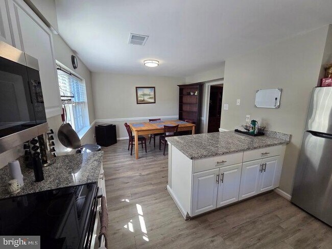property at 2573 Windbreak Dr