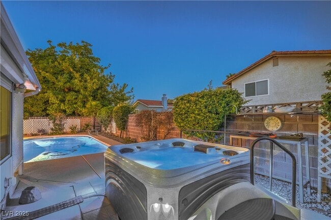 3445 E Toquima Cir in Las Vegas, NV - Building Photo - Building Photo
