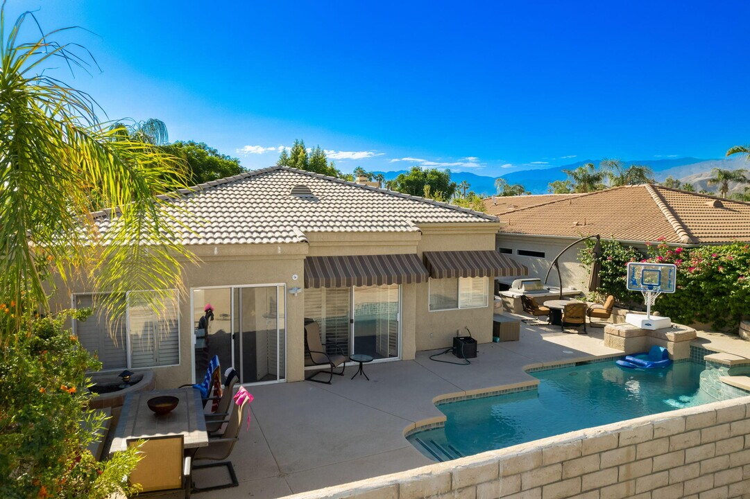 15 Florentina Dr in Rancho Mirage, CA - Building Photo