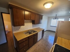 3400 W Wernett Rd in Pasco, WA - Building Photo - Building Photo