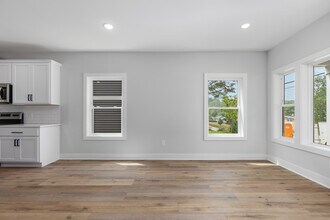 1004 Diamond Ave NE, Unit 1 in Grand Rapids, MI - Foto de edificio - Building Photo