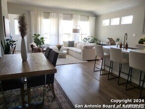 8022 Winterfell in San Antonio, TX - Building Photo - Building Photo
