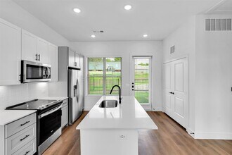 1508 Bernard St in Garland, TX - Building Photo - Building Photo