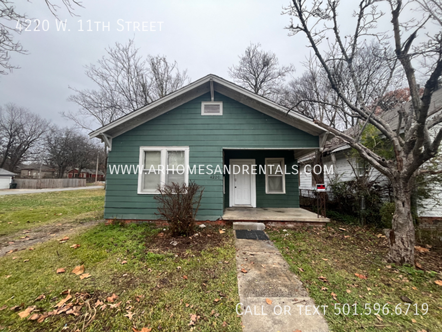 4220 W 11th St in Little Rock, AR - Building Photo