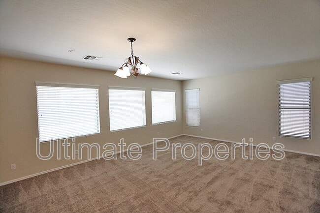 13813 W Ventura St in Surprise, AZ - Building Photo - Building Photo