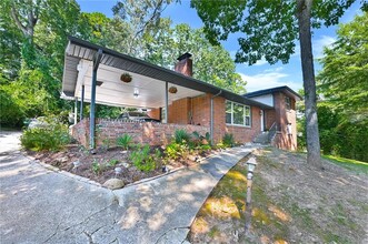 2953 Collier Dr NW in Atlanta, GA - Building Photo - Building Photo