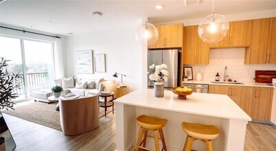 2490 N Druid Hills Rd in Atlanta, GA - Building Photo - Building Photo