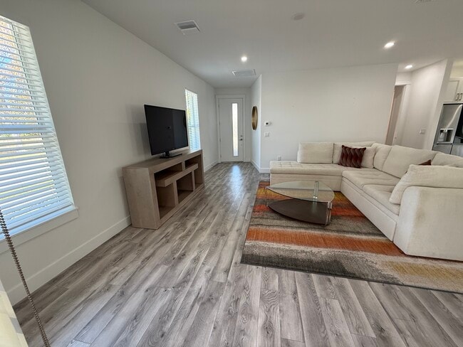 1704 5th St in Sarasota, FL - Foto de edificio - Building Photo