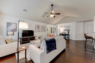 12500 Ellen Ct in Austin, TX - Building Photo - Building Photo