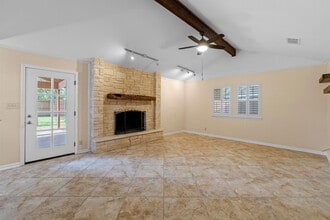 10305 Caracara Dr in Austin, TX - Building Photo - Building Photo