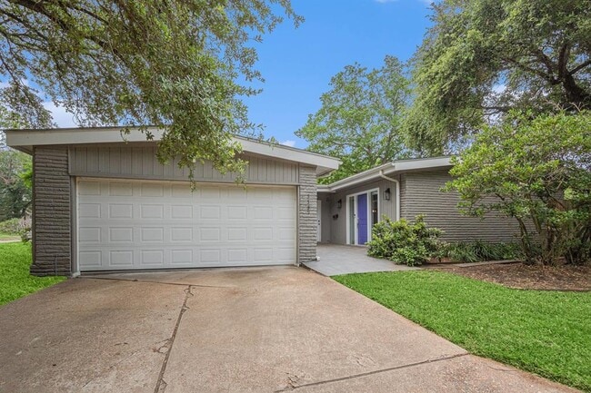 property at 5539 Indigo St