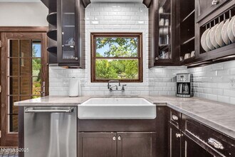 1300 Clough Rd in Reno, NV - Building Photo - Building Photo