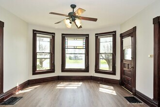 11120 S Church St in Huntley, IL - Building Photo - Building Photo