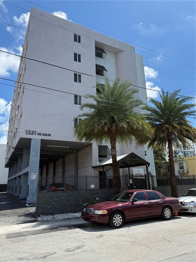 1531 NW 16th Ave in Miami, FL - Building Photo - Building Photo