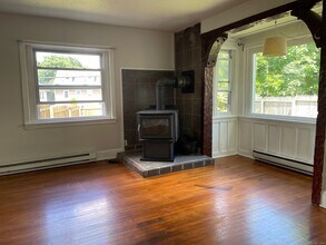 222 Flax Hill Rd, Unit A in Norwalk, CT - Building Photo - Building Photo