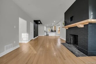 1502 Virginia Park St, Unit B in Detroit, MI - Building Photo - Building Photo