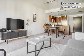 388 Santana Row in San Jose, CA - Building Photo - Building Photo