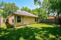 3132 Trulley St photo'