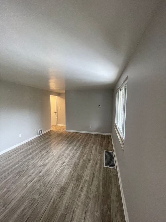 property at 326 Dorothy Dr