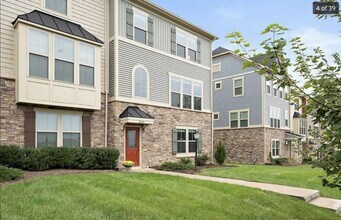 16621 Gossamer Dr in Moseley, VA - Building Photo - Building Photo