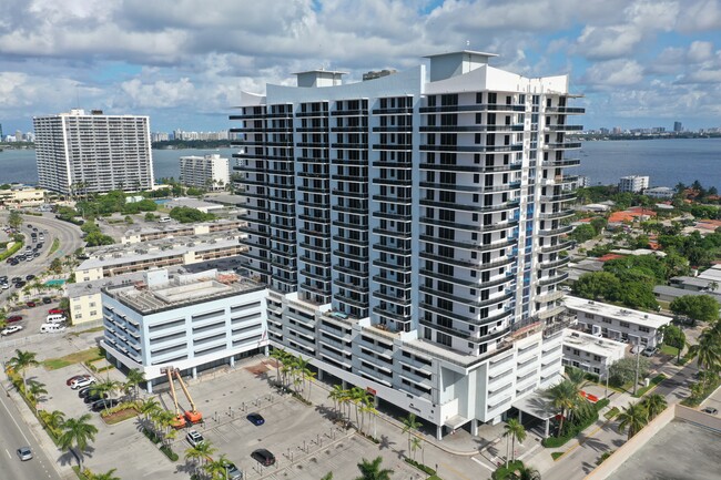 The Lexi in North Bay Village, FL - Building Photo - Building Photo