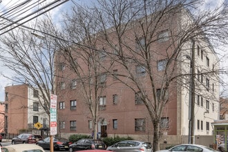 476 Monmouth St in Jersey City, NJ - Foto de edificio - Building Photo