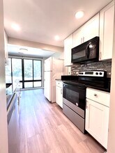 18141 Chalet Dr, Unit 103 in Germantown, MD - Building Photo - Building Photo