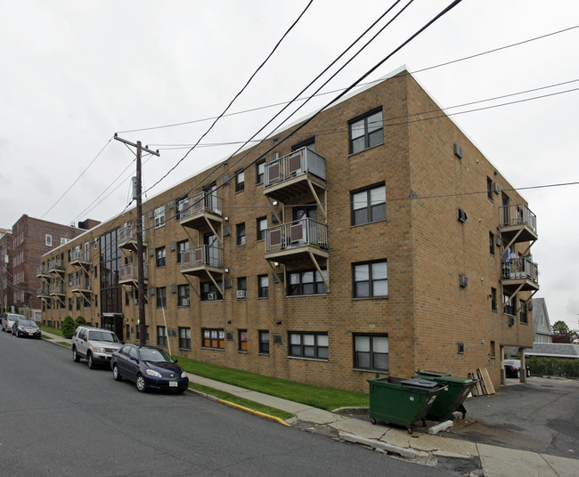 50 W Harriet Ave Apartments/ J & M Builders in Palisades Park, NJ - Building Photo - Building Photo