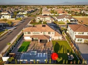 3701 Parterre Ct in Bakersfield, CA - Building Photo - Building Photo