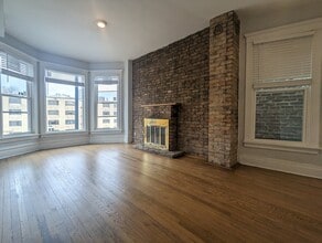 3542 N Halsted St, Unit 3 in Chicago, IL - Foto de edificio - Building Photo