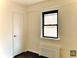 EAST 35 STREET in New York, NY - Building Photo - Building Photo