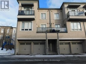 105 Kayla Crescent in Vaughan, ON - Building Photo