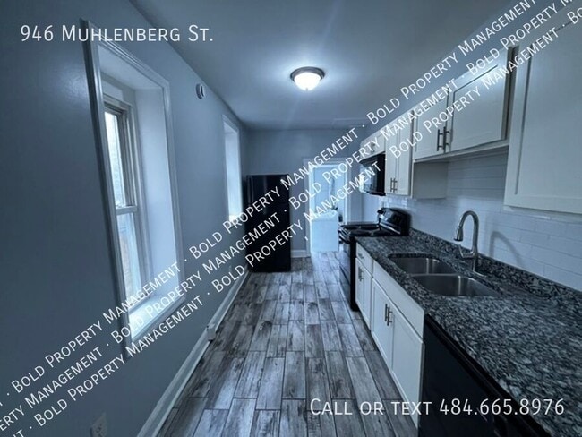 946 Muhlenberg St in Reading, PA - Foto de edificio - Building Photo