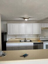 8414 Oconnor Ct, Unit #5 in Richmond, VA - Foto de edificio - Building Photo