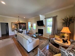 119 Commercial St in Cloverdale, CA - Building Photo - Building Photo