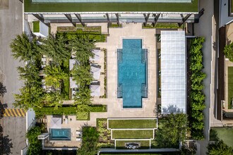 The River Oaks in Houston, TX - Building Photo - Other
