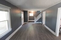 388 Independence Ct photo'