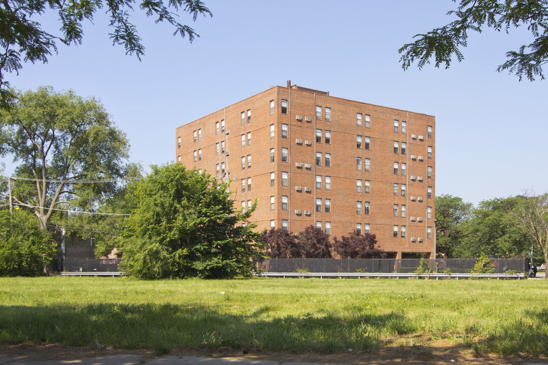 Good Shepherd Tower in Chicago, IL - Foto de edificio