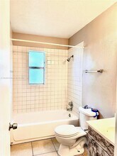 1724 W Chestnut St in Tampa, FL - Building Photo - Building Photo