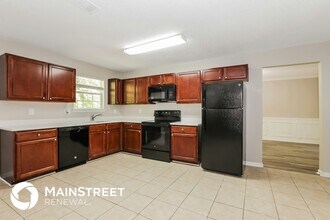 665 Lakeridge Ct in Covington, GA - Building Photo - Building Photo